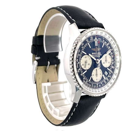 Breitling Navitimer Chronograph A23322 mit schwarzem Lederband und Edelstahlgehäuse, schwarzes Zifferblatt, Leuchtzeiger, Automatikuhr.