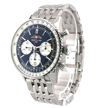 Breitling Navitimer B01 Chronograph 43 AB0138211B1A1, poliertes Edelstahlgehäuse, schwarzes Zifferblatt, silberfarbene Totalisatoren, Edelstahlband