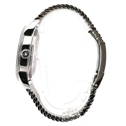 Seitenansicht des Breitling Superocean Heritage II B20 Automatic 42 AB2010121L1A1 mit Edelstahlgehäuse und Ocean Classic Armband.