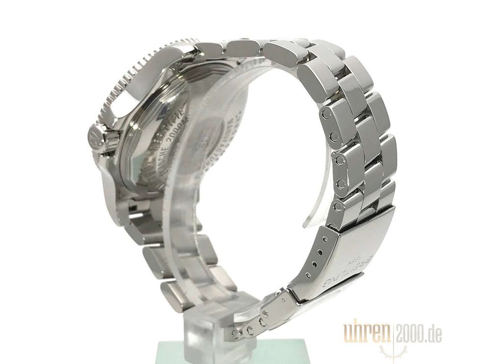 C1739112-BA77-2014-4