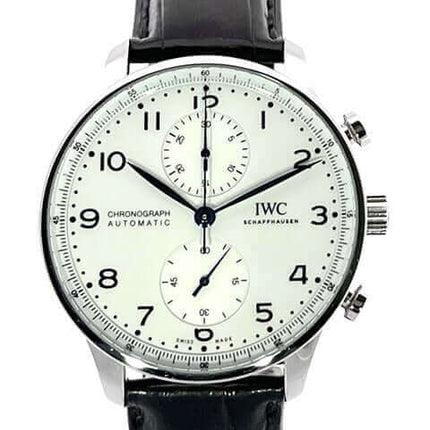 IWC Portugieser Chronograph Edition 150 Jahre IW371602 mit Edelstahlgehäuse, schwarzem Alligatorlederarmband und silberfarbenem Zifferblatt