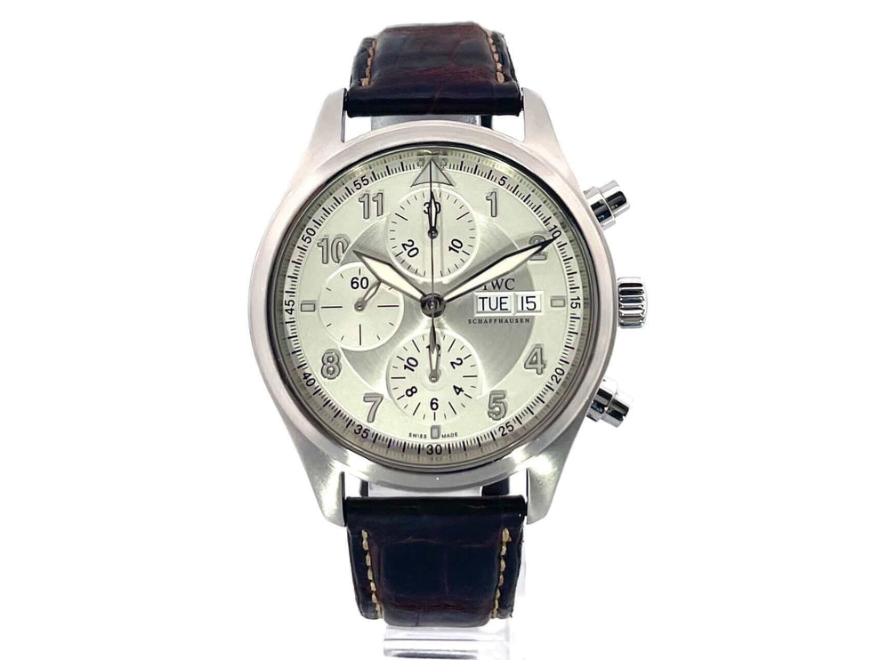 IWC Fliegeruhr Chronograph Spitfire IW371702 mit braunem Lederband und silberfarbenem Zifferblatt