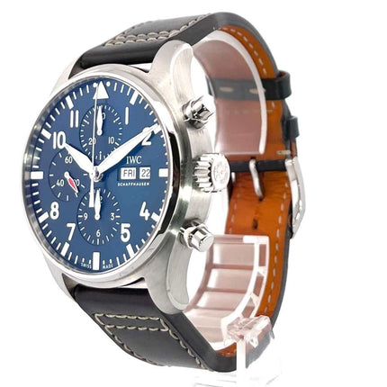 IWC Fliegeruhr Chronograph Edition Le Petit Prince IW377714 mit blauem Zifferblatt und braunem Lederband, Edelstahlgehäuse, Automatikwerk