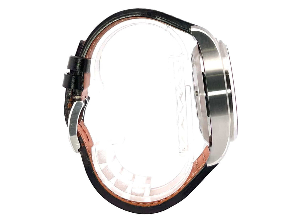 Seitliche Ansicht der IWC Fliegeruhr Chronograph Edition Le Petit Prince IW377714 mit braunem Lederarmband