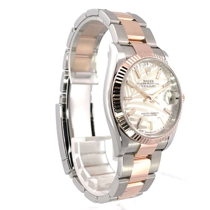 Rolex Datejust 36 Oystersteel Everose-Gold 126231 Silber Palmenmuster Uhr mit Edelstahl und 18 kt Everose-Gold Armband.
