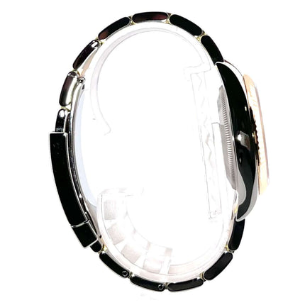 Seitenansicht der Rolex Datejust 36 Oystersteel Gelbgold mit poliertem Oyster-Armband 126233, Gehäuse aus Edelstahl und Gelbgold.