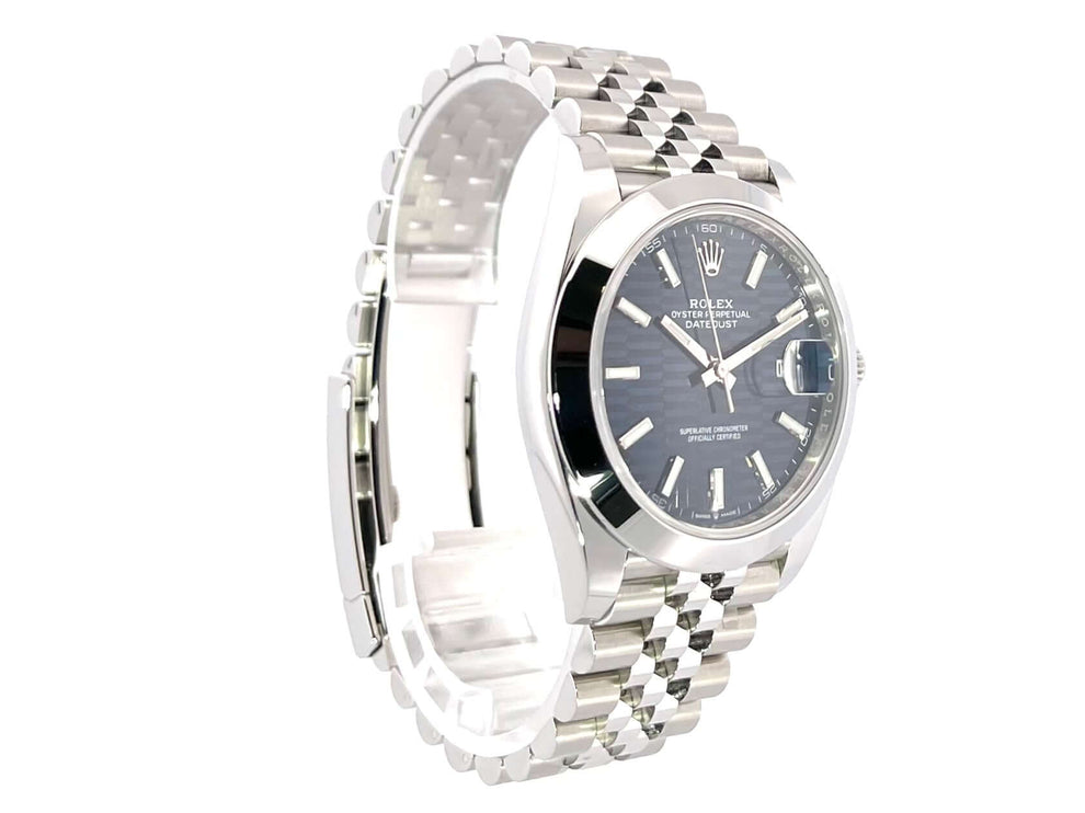 Rolex Datejust 41 Ref. 126300, Edelstahl mit blauem Riffelmuster Zifferblatt, Jubile-Edelstahlband, polierter und satinierter Gehäuse, Faltschließe