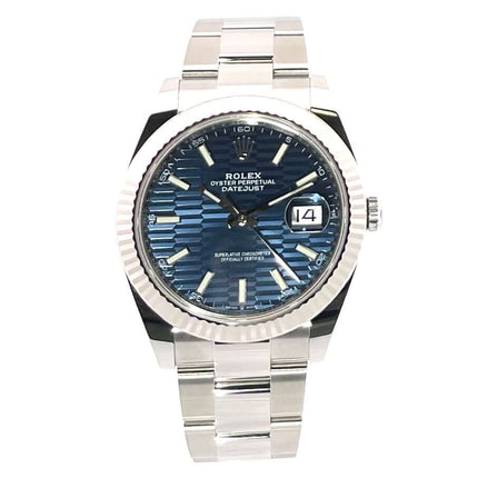 Rolex Datejust 41 Ref. 126334, Edelstahl, Weißgold, Blaues Riffelmuster Zifferblatt, 41mm, Oyster Armband, Leuchtindizes, Automatikwerk.
