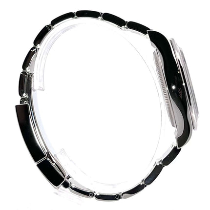 Seitenansicht des Rolex Daytona Edelstahl 126500LN mit poliertem und satiniertem Oyster Armband und Keramik Lünette.