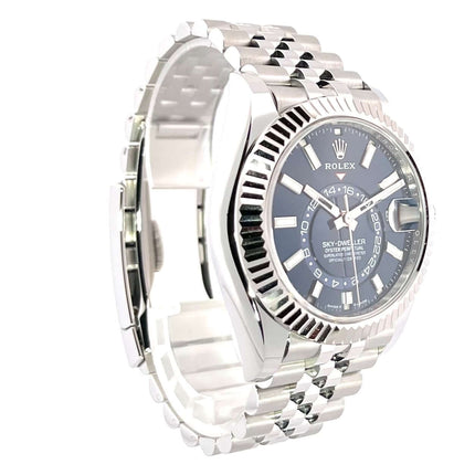 Rolex Sky-Dweller Edelstahl Weißgold Ref. 336934 mit blauem Zifferblatt und Jubile-Armband, poliertes und satiniertes Gehäuse, 42 mm