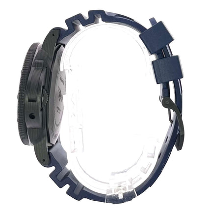 Panerai Submersible QuarantaQuattro Carbotech Blu Abisso PAM01232 Seitenansicht, blaues Kautschukband und Carbotech-Gehäuse, hochwertige Taucheruhr.