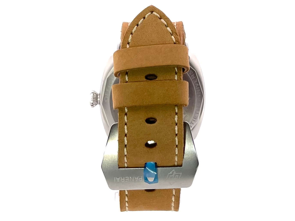 Rückansicht der Panerai Radiomir Venti PAM02020 mit braunem Lederarmband und satiniertem Edelstahlverschluss.