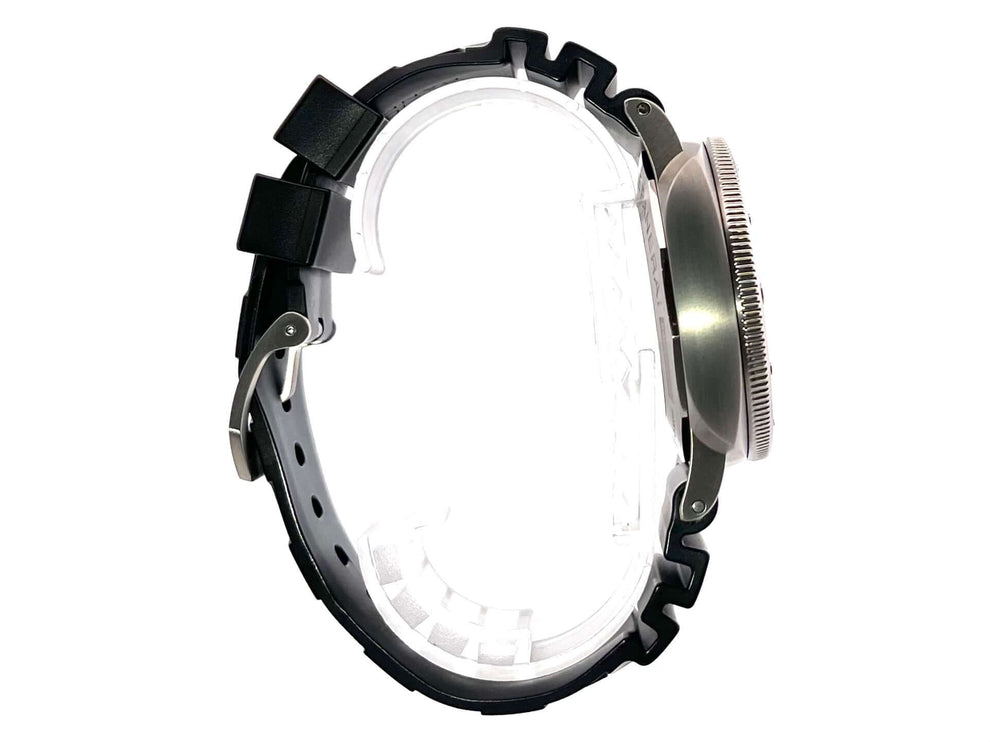 Panerai Luminor Submersible 1950 PAM01305 Seitenansicht, Titan Gehäuse, schwarzes Kautschukarmband