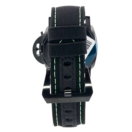 Rückansicht der Panerai Luminor Quaranta Razer PAM01353 mit schwarzem Textilband und grüner Naht