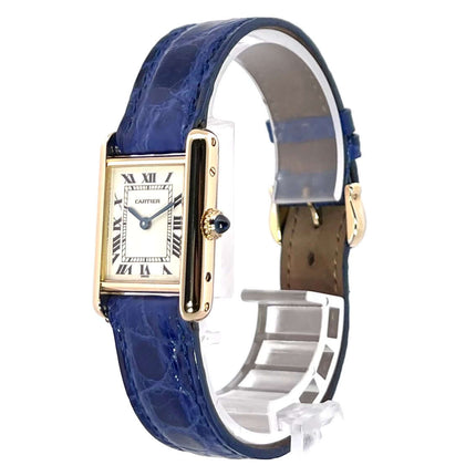 Cartier Tank Louis Cartier W1504953, 18 kt Gelbgoldgehäuse, blaues Lederband, silberfarbenes Zifferblatt, sehr guter Zustand, Kratzer im Glas.
