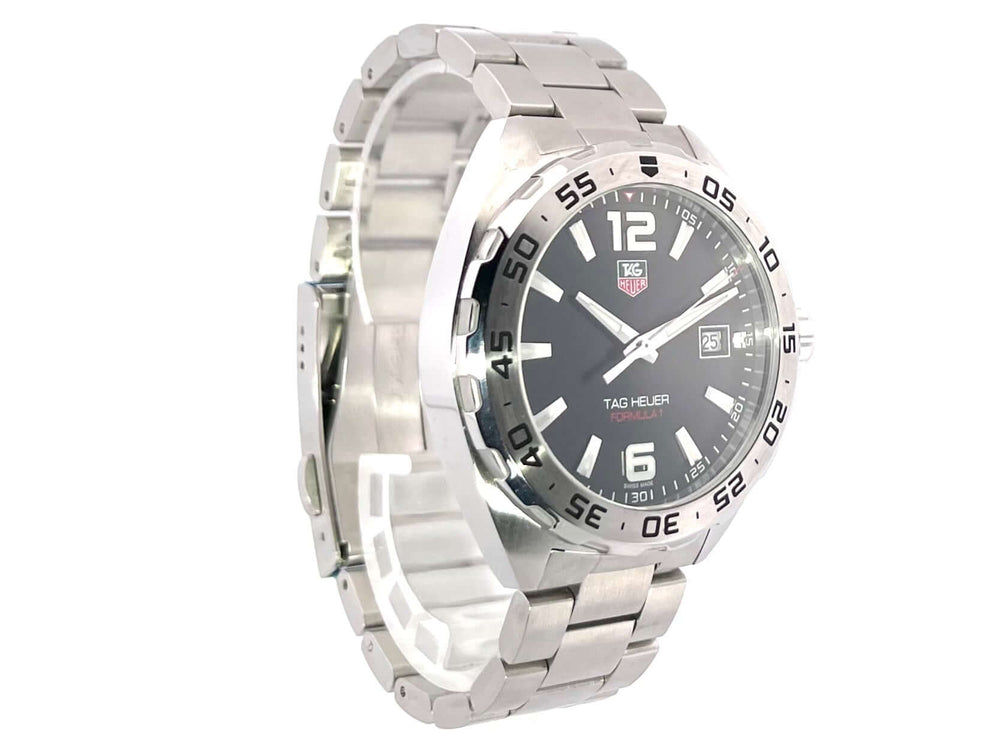 TAG Heuer Formula 1 WAZ1112.BA0875 Uhr mit Edelstahlgehäuse und -armband, schwarzem Zifferblatt und Datumsanzeige, ungetragen, Box und Papiere, 09-2022.