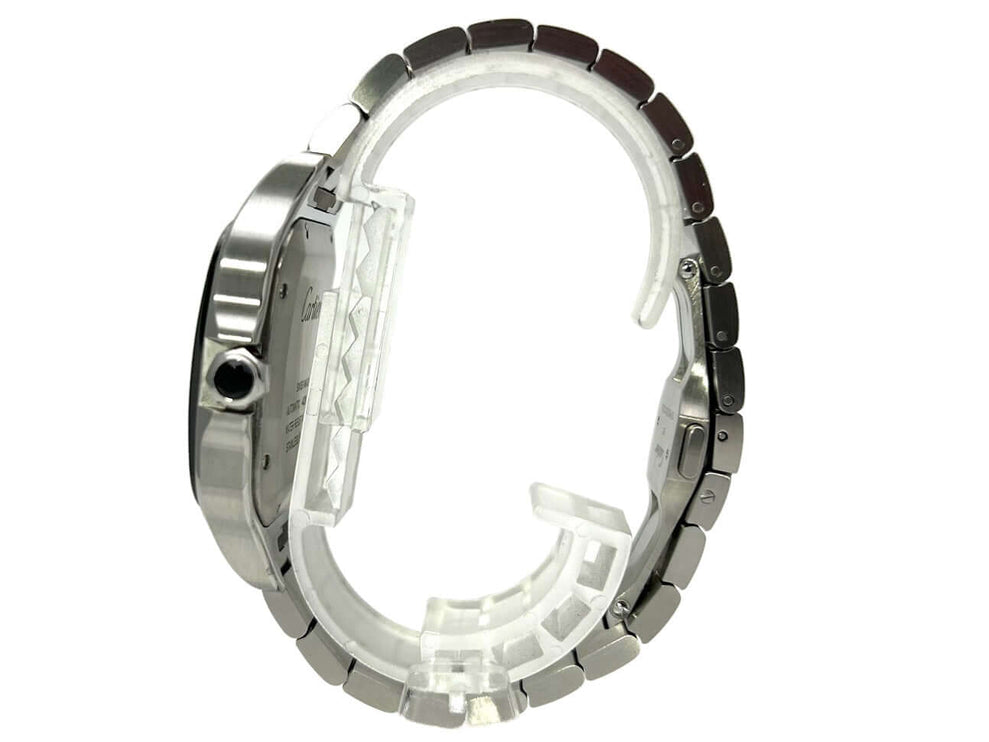 Seitenansicht der Cartier Santos de Cartier WSSA0037 aus Edelstahl mit poliertem und satiniertem Gehäuse und Armband