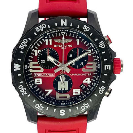 Breitling Endurance Pro Ironman X823109A1K1S1 mit rotem Kautschukband und Zifferblatt, Chronograph, Chronometer, beidseitig drehbare Breitlight Lünette
