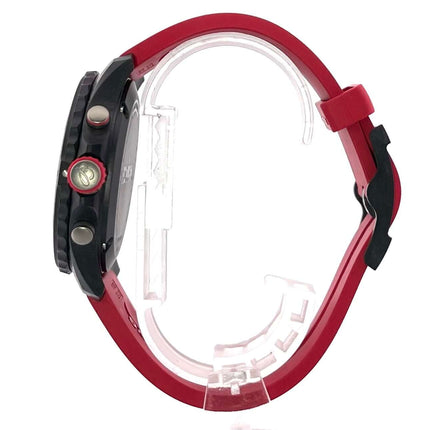 Breitling Endurance Pro Ironman X823109A1K1S1 Seitenansicht mit schwarzem Gehäuse und rotem Kautschukband