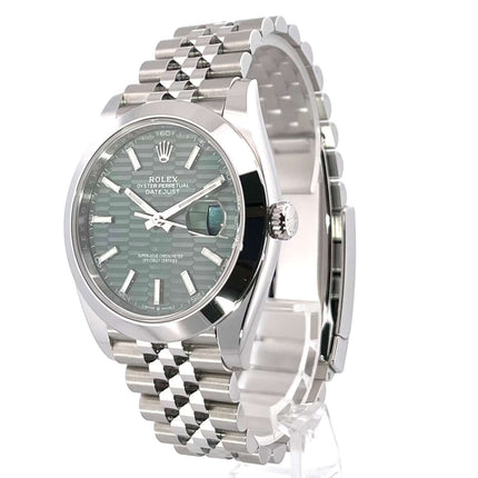 Rolex Datejust 41 Edelstahl 126300 mit mintgrünem Riffelmuster-Zifferblatt und Jubile-Band